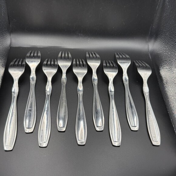 Oneida Vista Stainless Steel Dinner Forks Set Of 9 Vintage Flatware Silverware - Picture 2 of 5